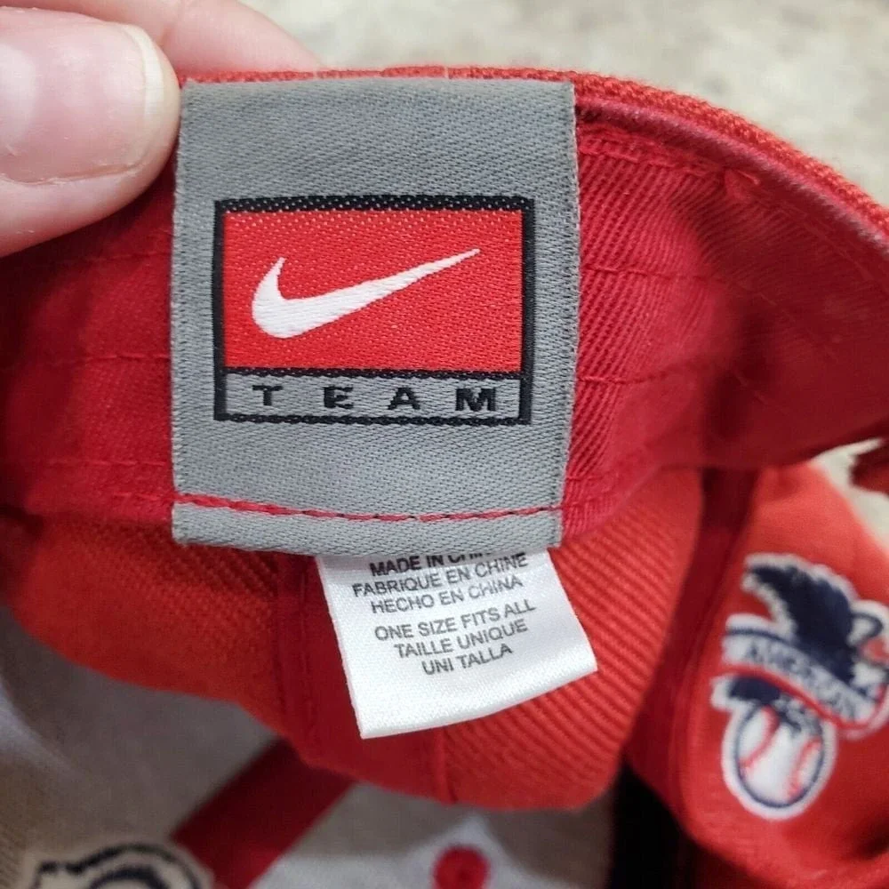 Nike hi there